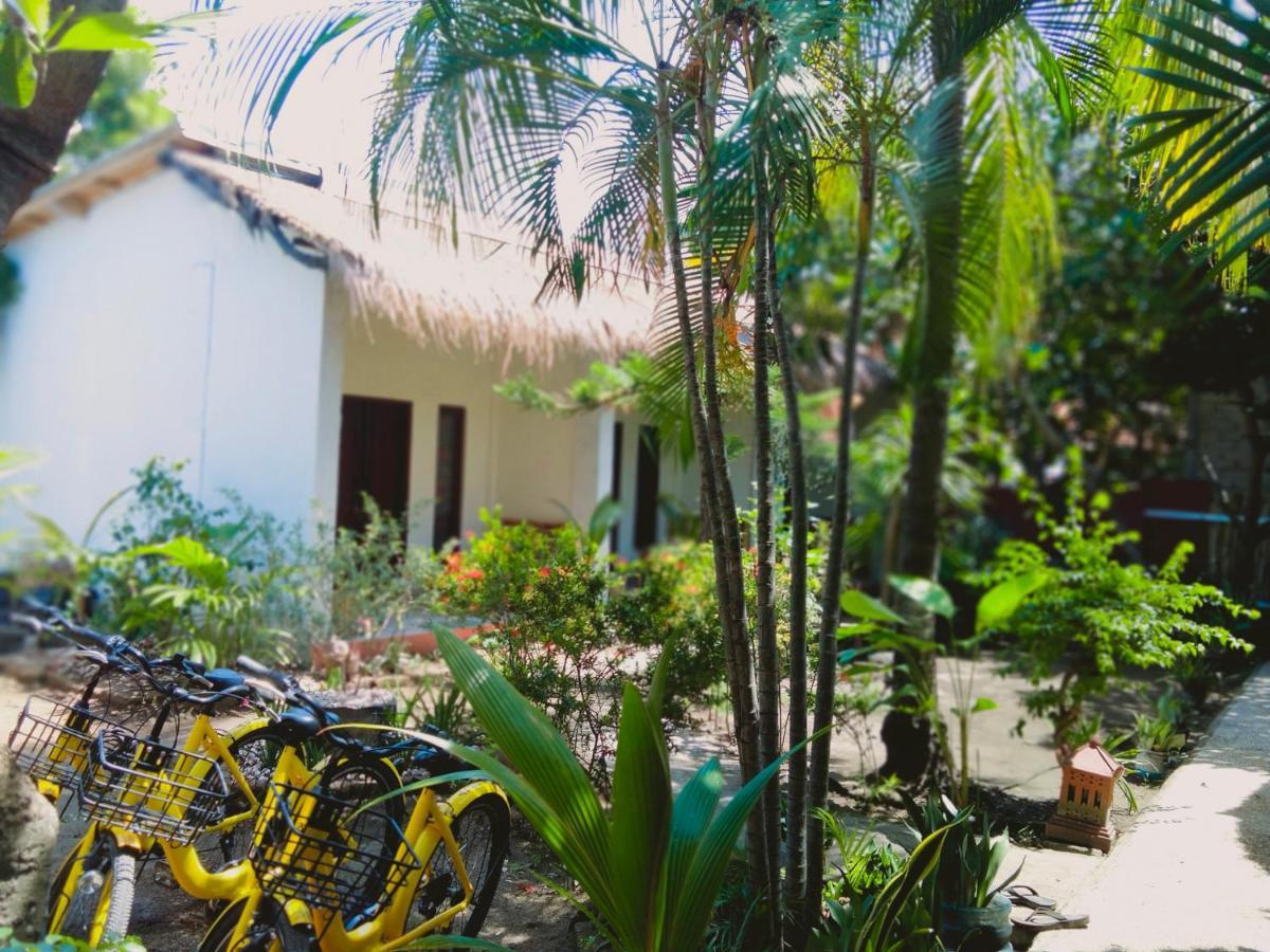 Hotel Maxal Bungalow Gili Air Esterno foto